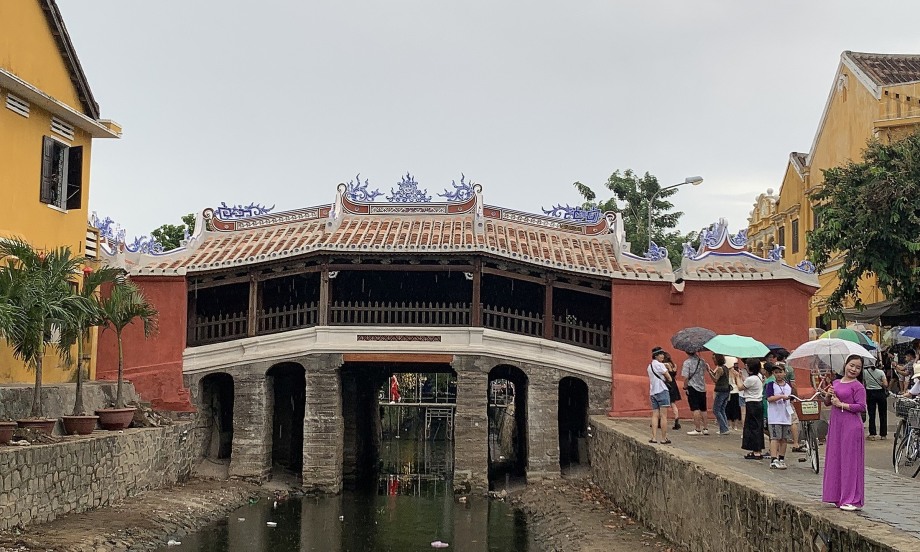 Chùa Cầu sau khi được trùng tu chua-cau